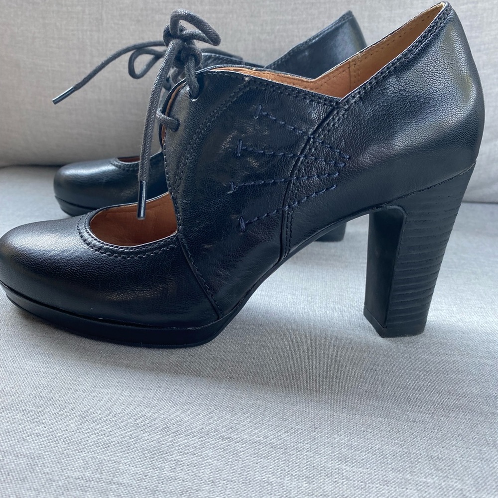 Clarks Artisan 3.5”